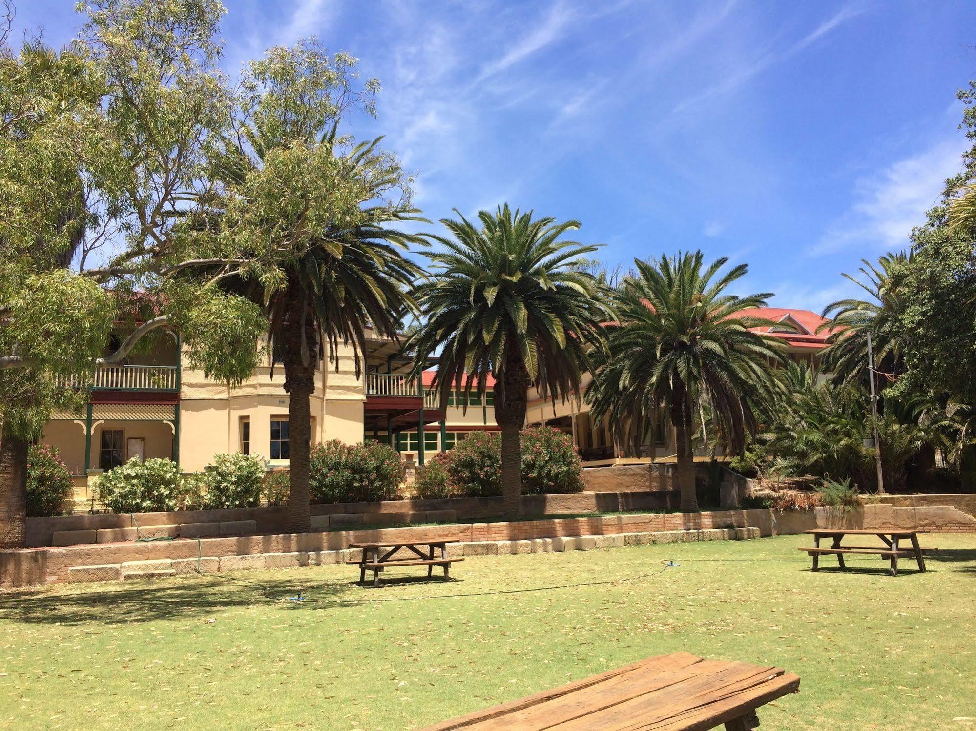 The Priory Hotel Dongara Luaran gambar