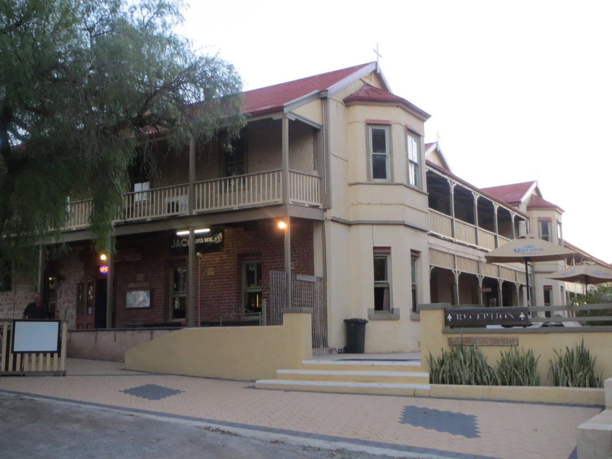 The Priory Hotel Dongara Luaran gambar